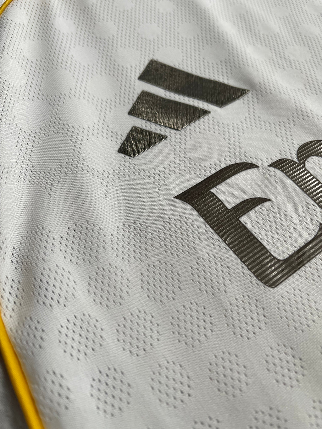2025 Real Madrid Home (L) BNWT
