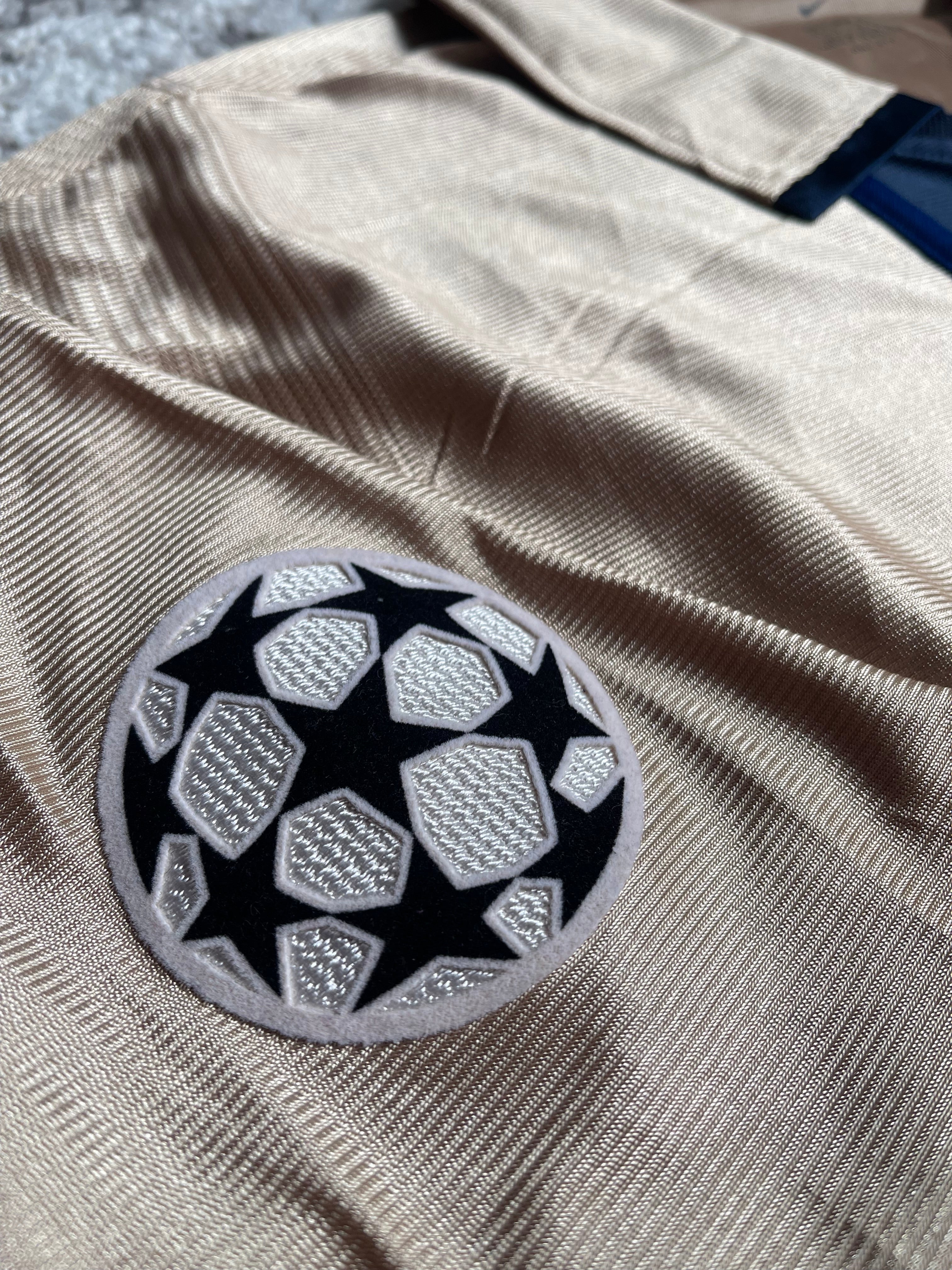 2001 Barcelona Away (XL) Match Issue