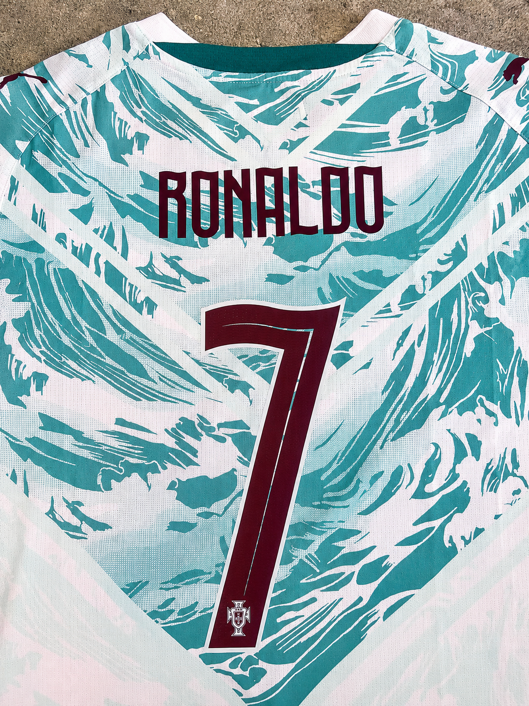 2026 Portugal Away (L) BNWT Player issue