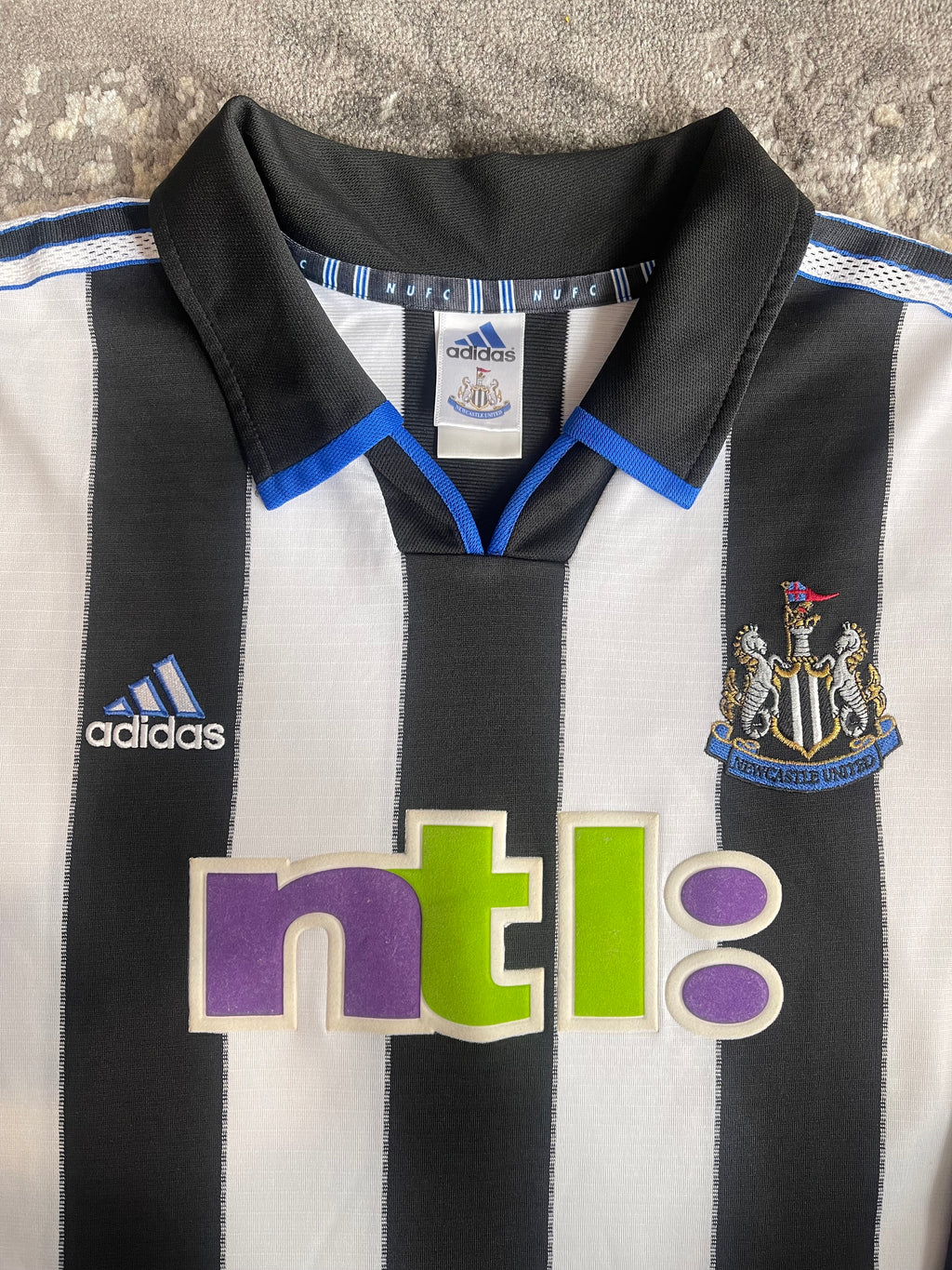 2000 Newcastle Home (L)