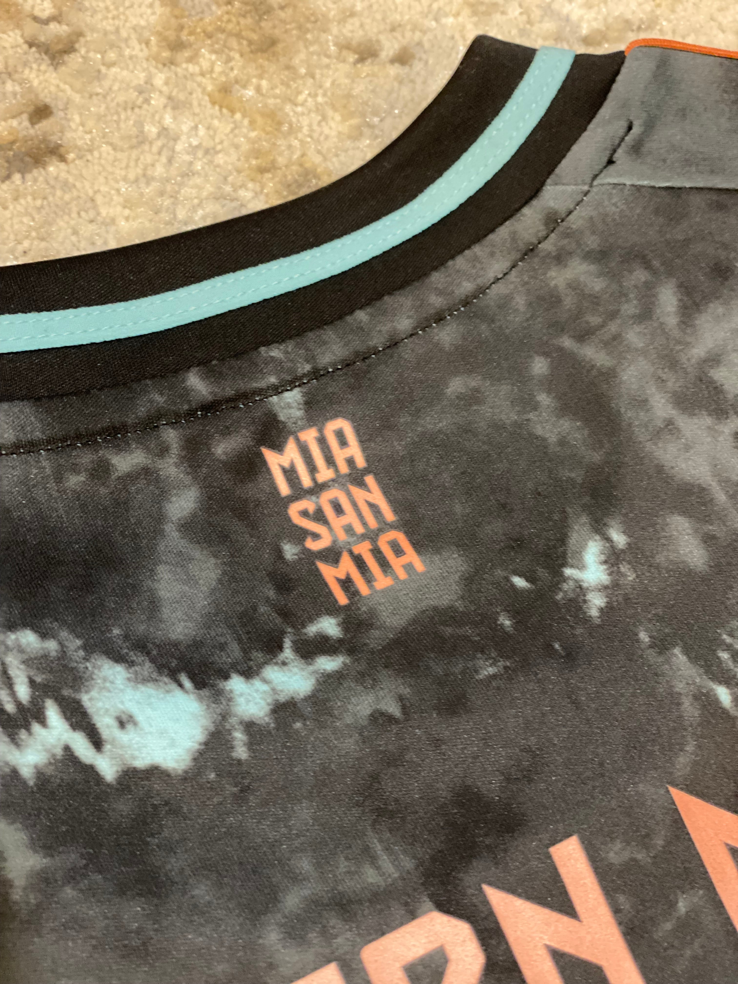 2024 Bayer Munich Away (L) BNWT