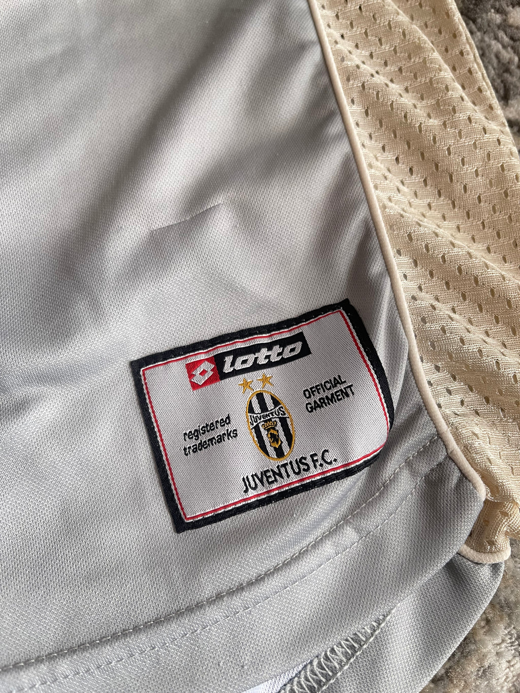 2000 Juventus Third (L)