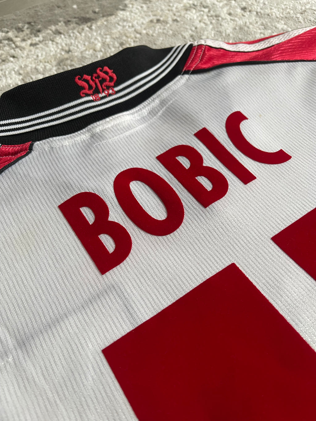 1998 Stuttgart Home (XL)