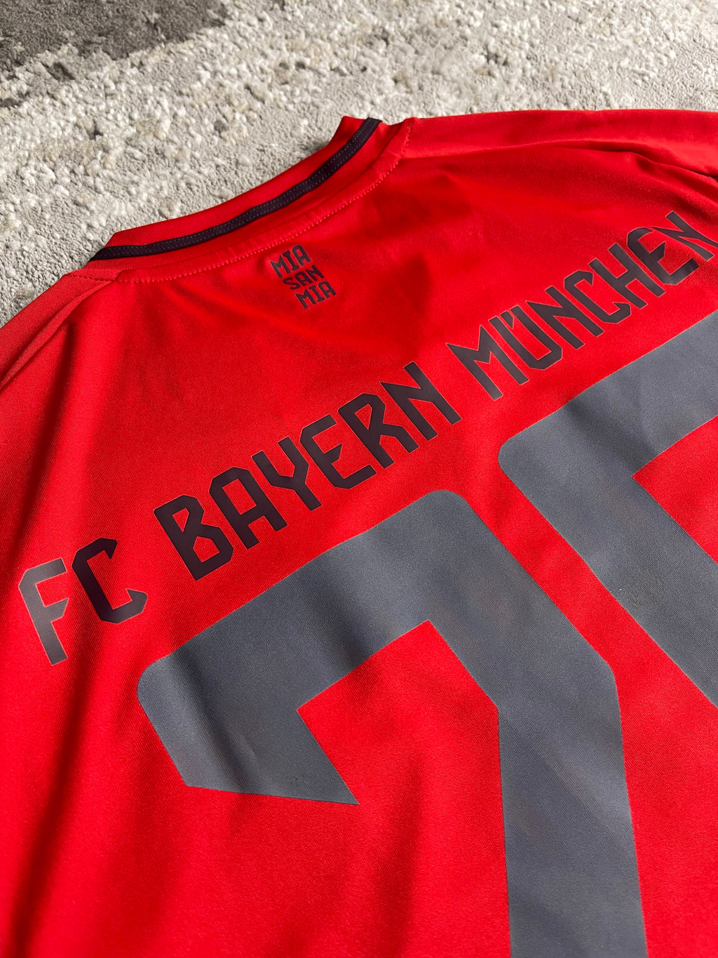 2024 Bayern Munchen Home (L) BNWT