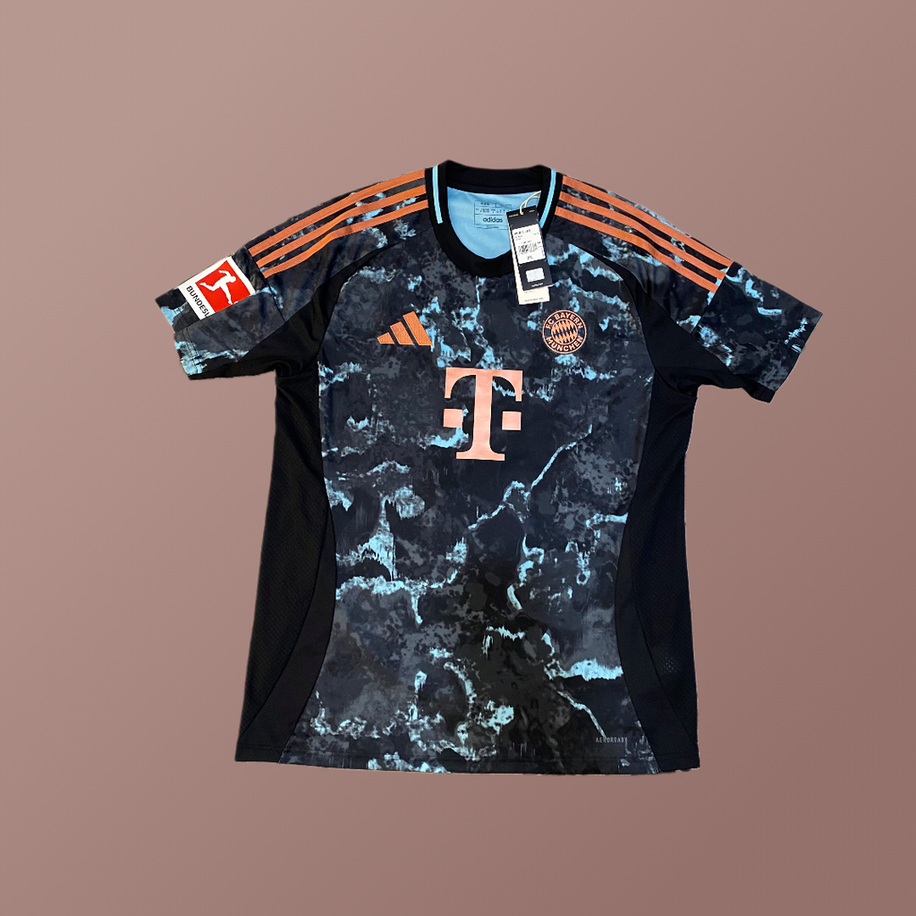 2024 Bayer Munich Away (L) BNWT
