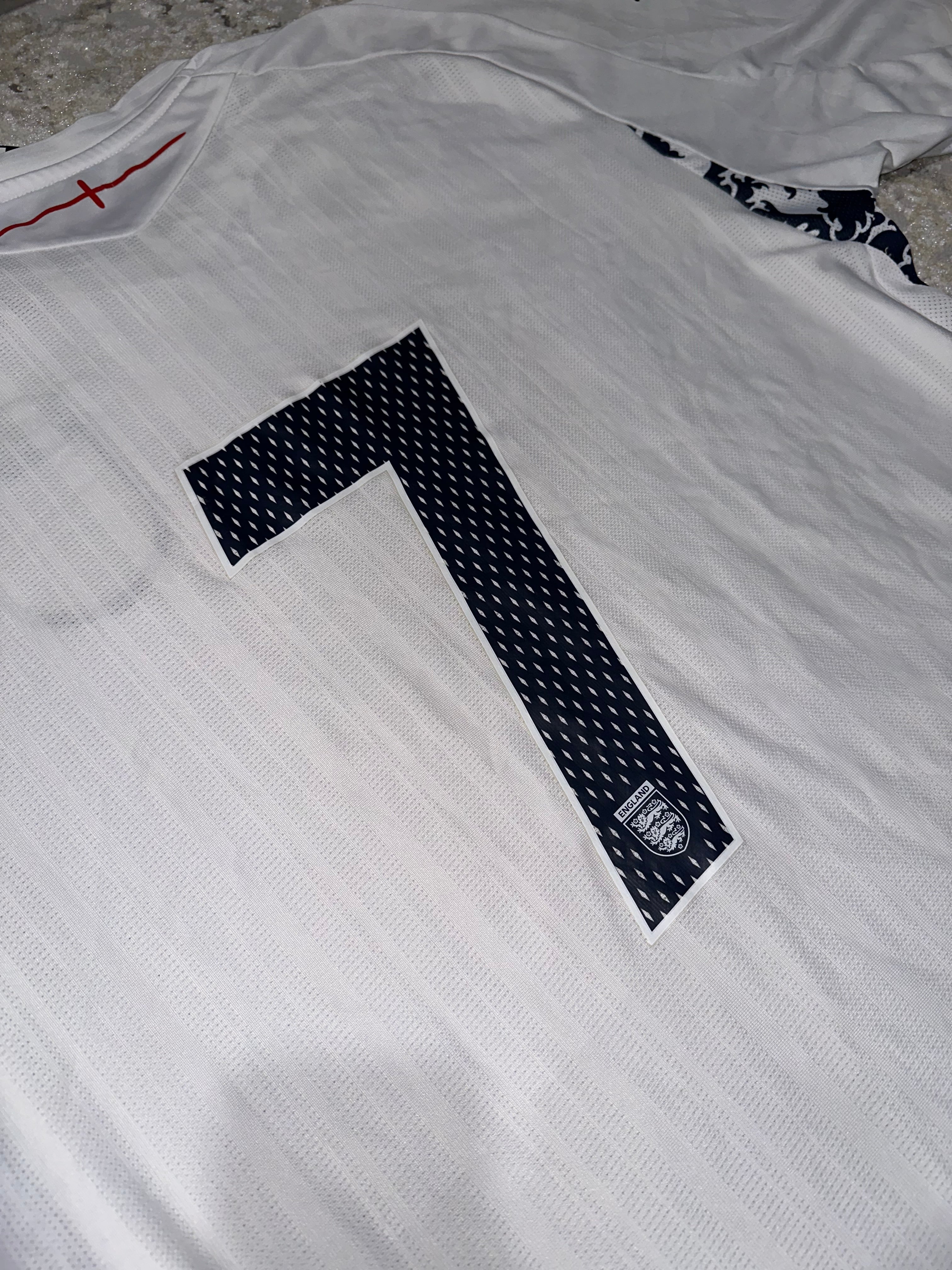 2008 England Home (L) BNWT