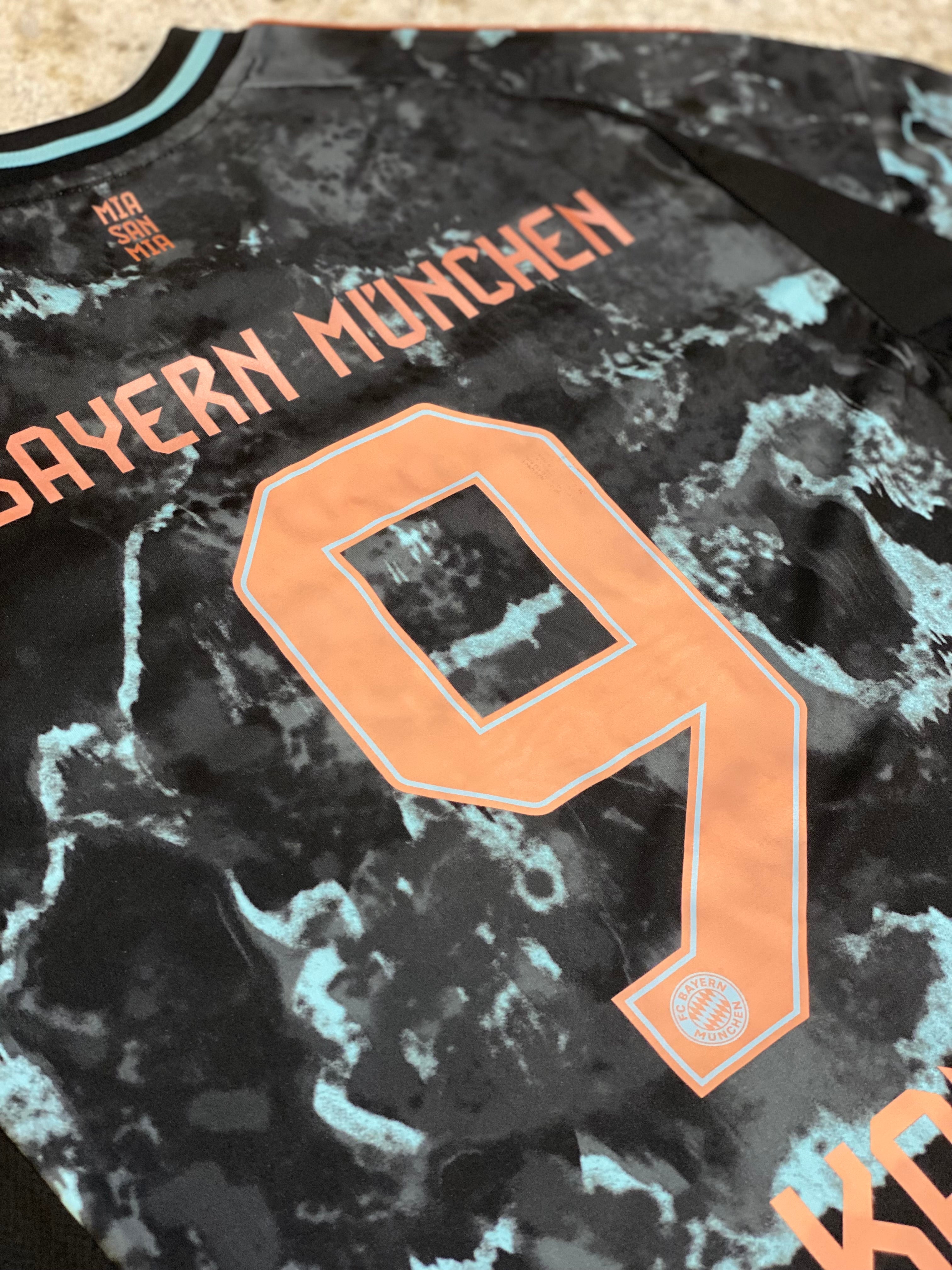 2024 Bayer Munich Away (L) BNWT