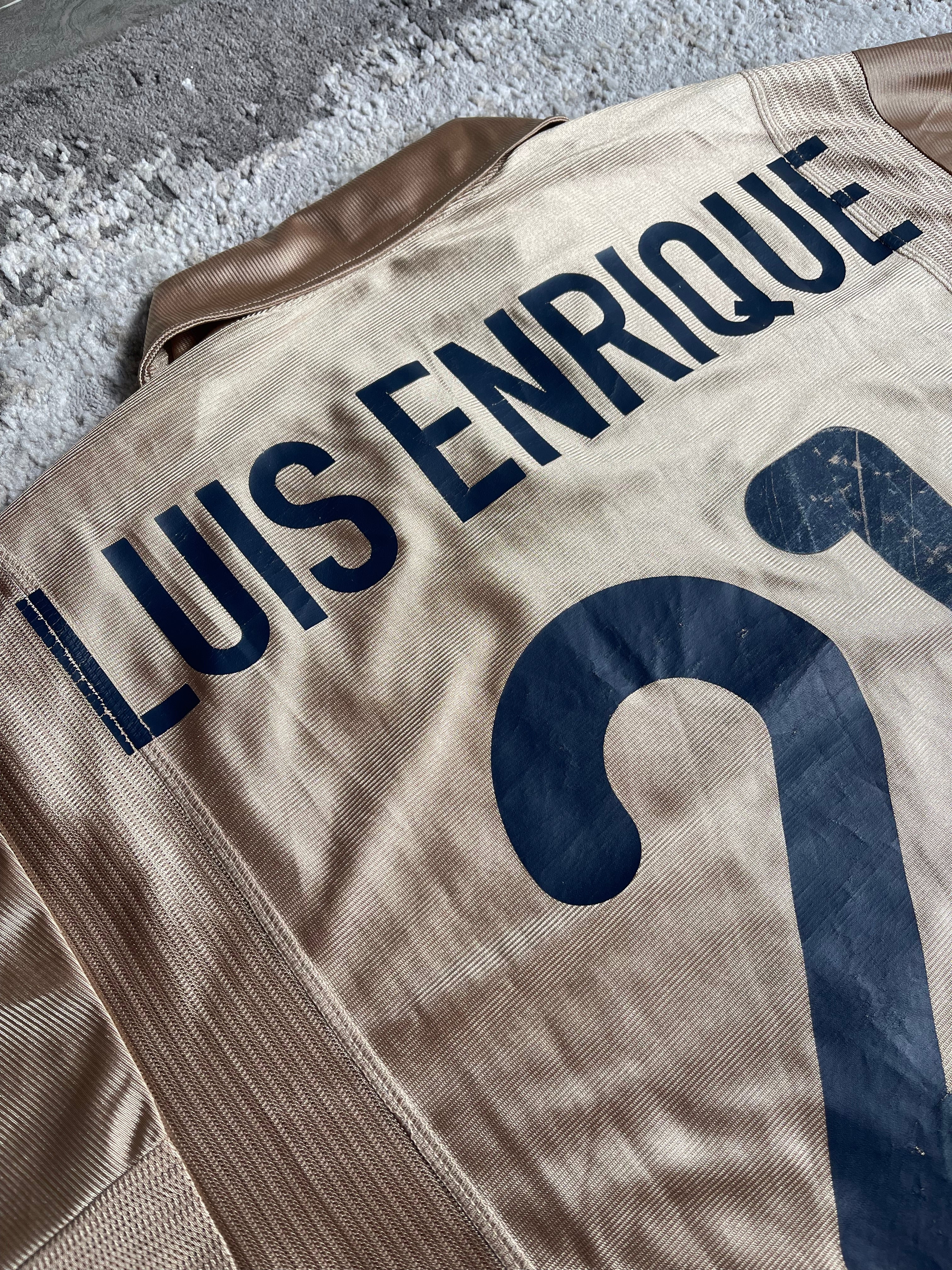 2001 Barcelona Away (XL) Match Issue