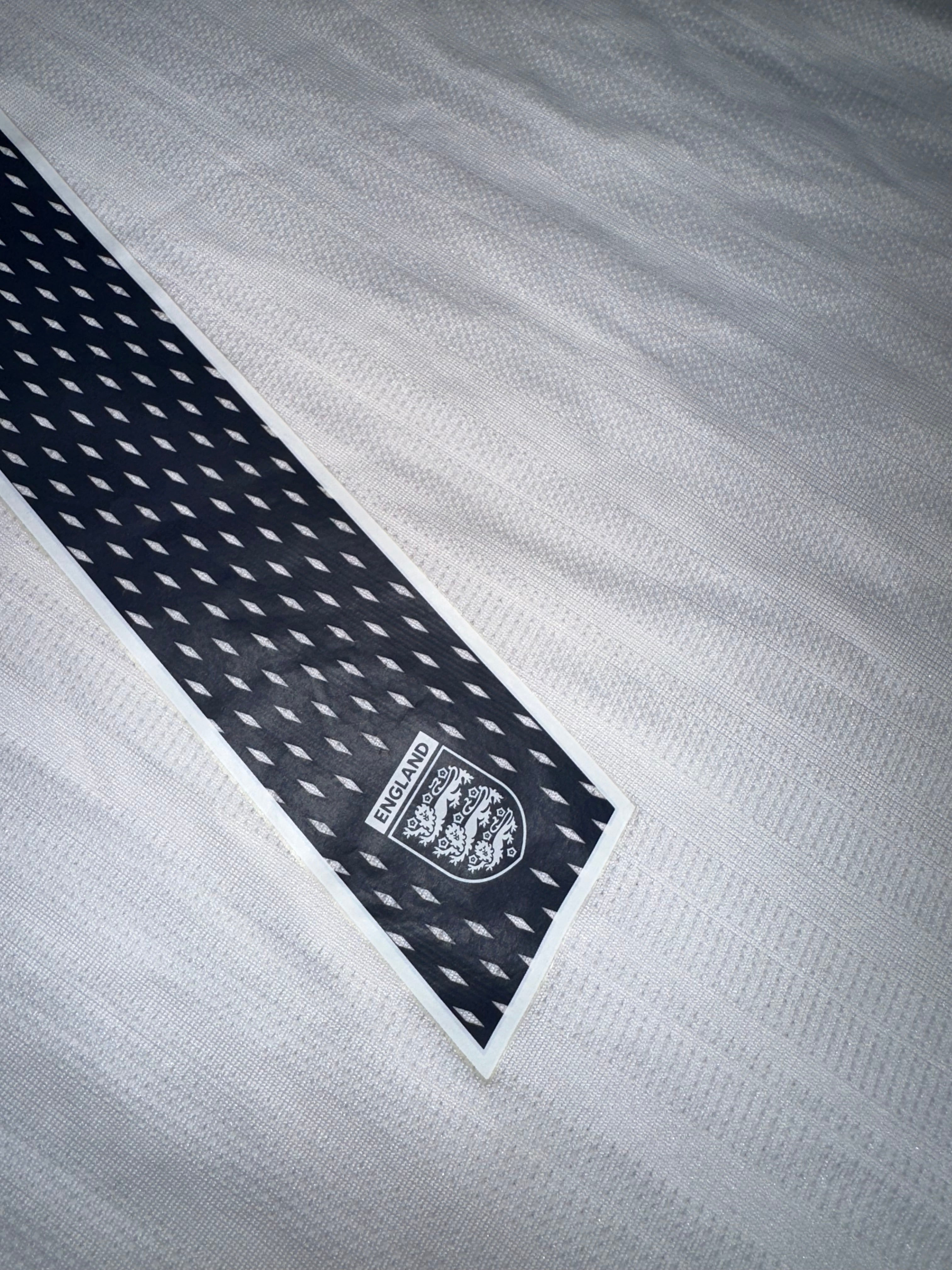 2008 England Home (L) BNWT