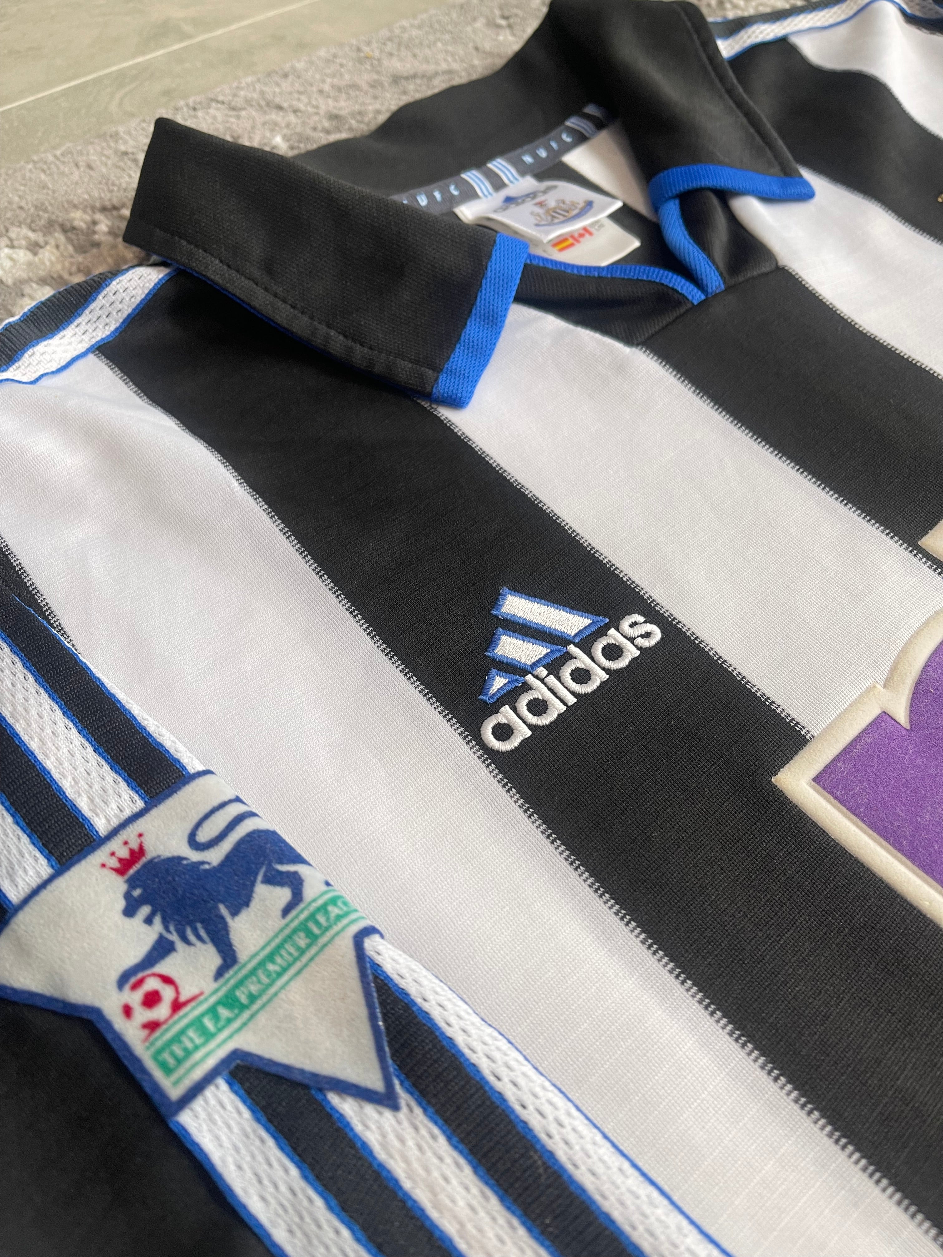 2000 Newcastle Home (L)