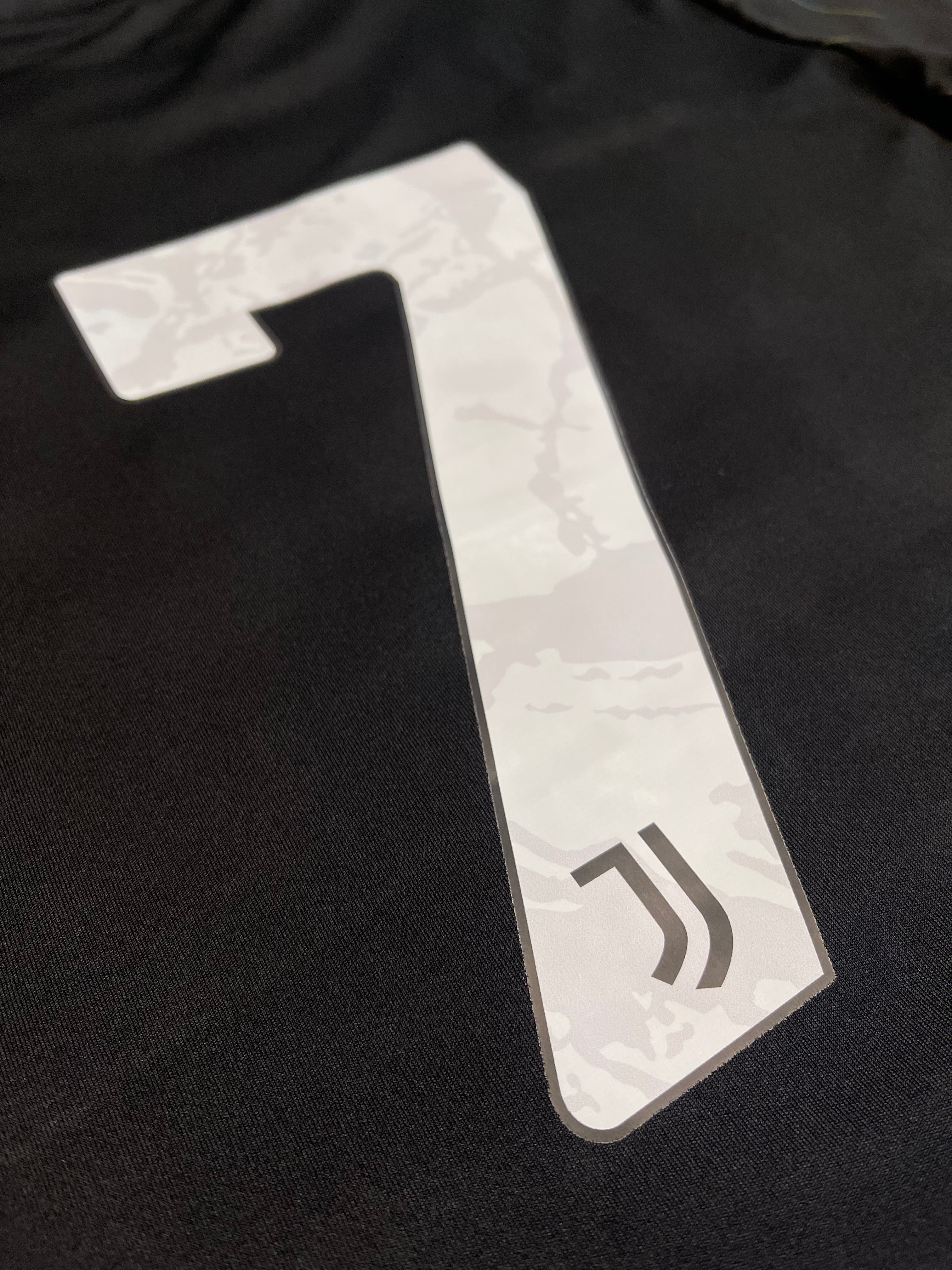 2021 Juventus Away (M)