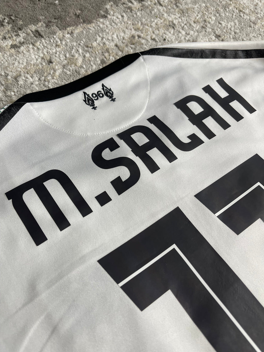 2017 Liverpool Away (L)