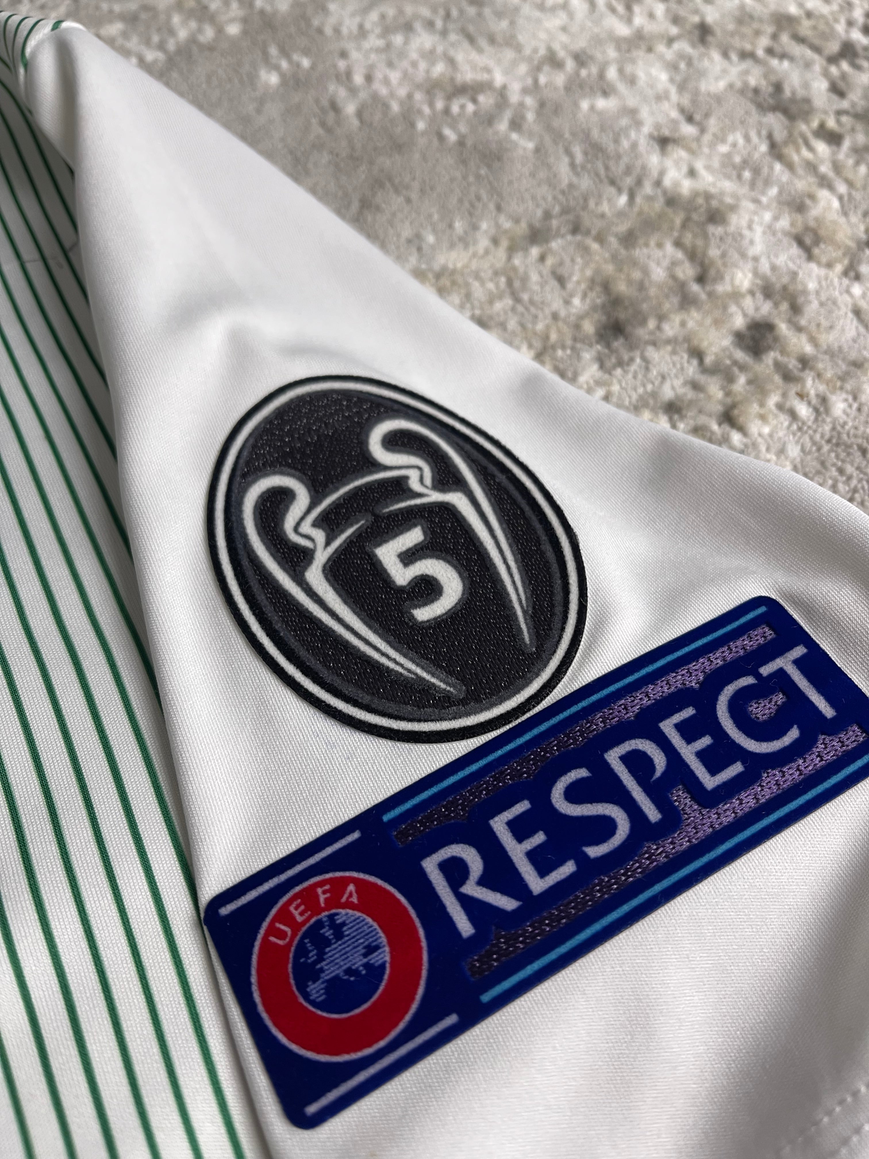 2017 Liverpool Away (L)